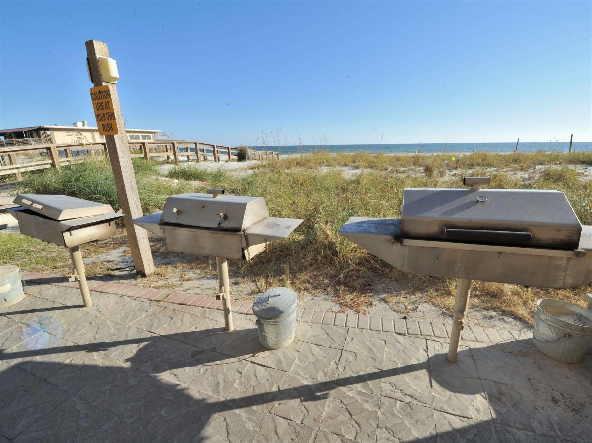 Seawind Condominiums By Resortquest Gulf Shores Exterior photo